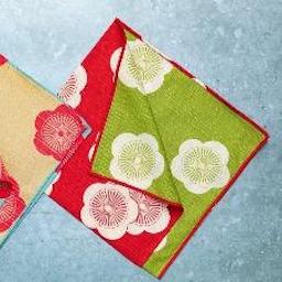 Furoshiki Dinner Napkin | Reversible | Noble Plum in Japanese Red and Green | 48cm